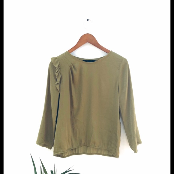 BCBGMaxazria Asymmetric Ruffle high-low Top Small - Picture 1 of 4